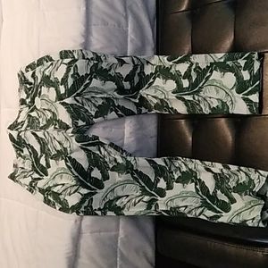 Midrise ankle length stretch pant